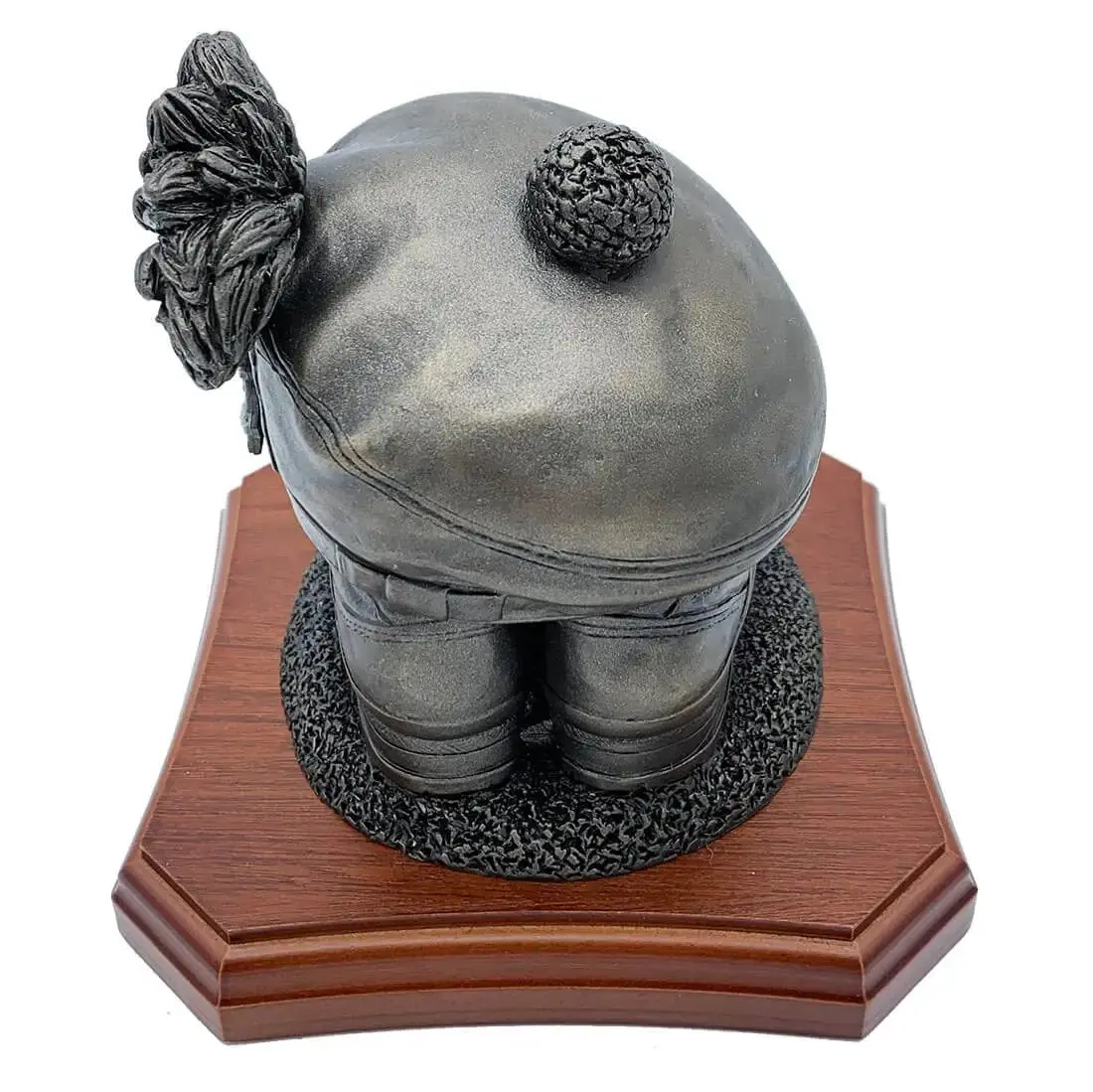 Boots and Tam O'Shanter Statue - Image 3