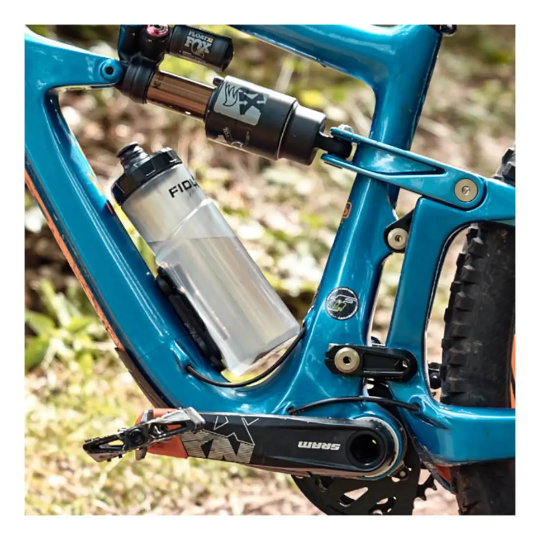Fidlock Twist Bottle and Bike Mount with 600ml Clear Bottle - Image 5