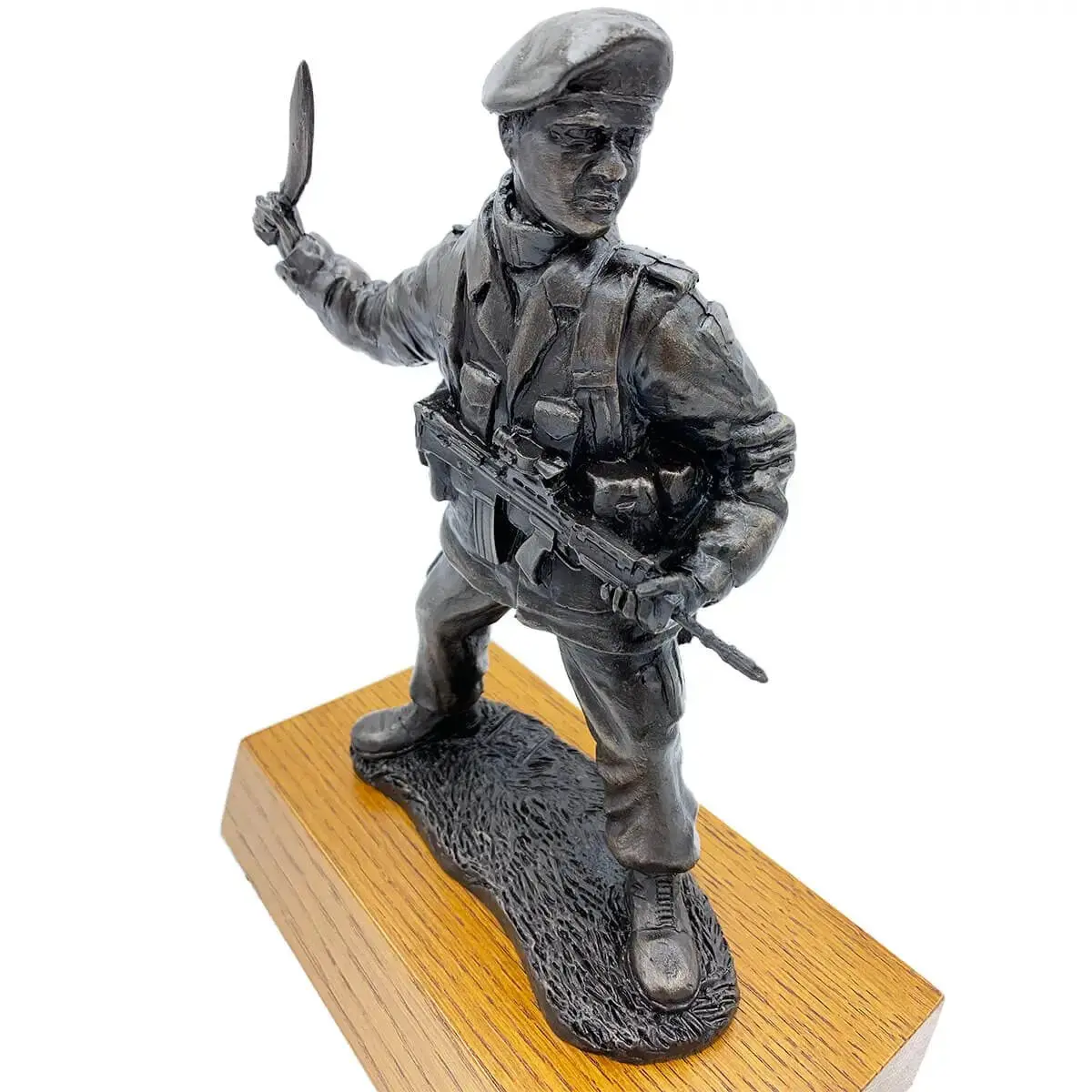 Gurkha Bronze Resin Statue with Kukri - Image 5