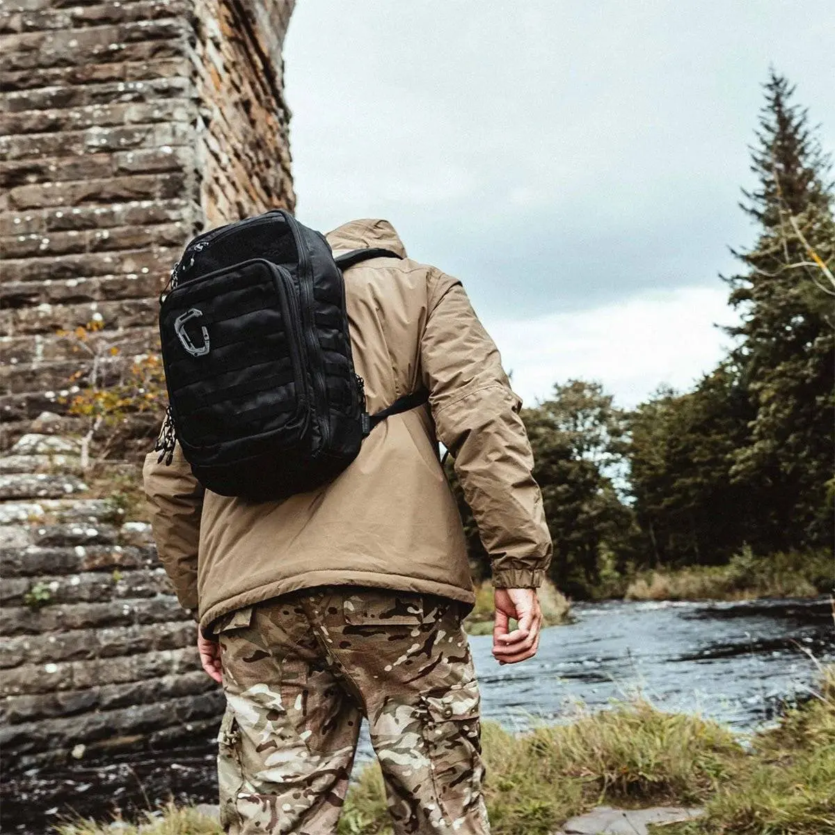 Highlander Harrier 25L Clamshell Rucksack - Image 6
