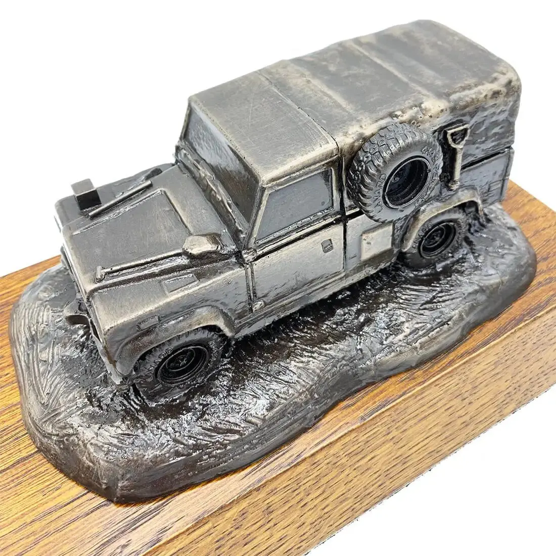 Land Rover Defender Bronze Resin Statue - Image 4