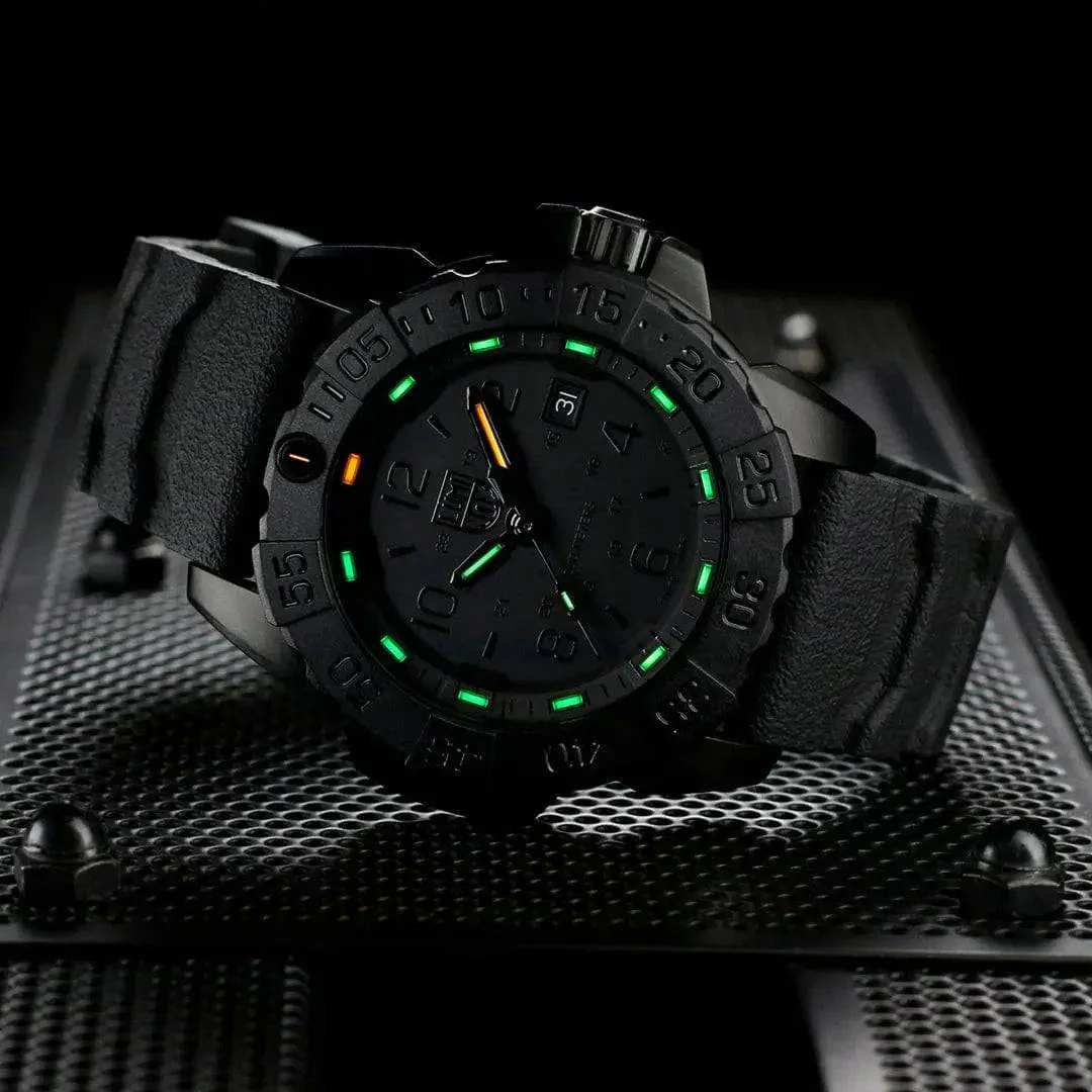 Luminox Navy Seal Steel 3250 Time Date Series Black 45mm XS.3251.BO.CB - Image 4