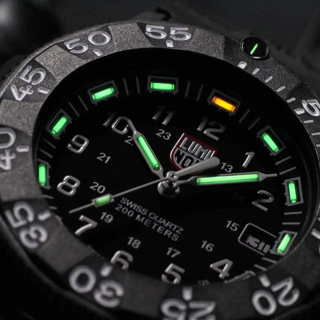 Luminox Original Navy Seal 3000 Series Diver Watch 43mm XS.3001.F - Image 3