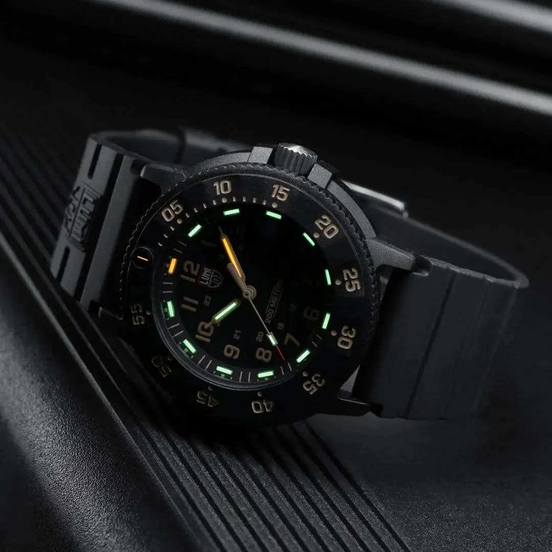 Luminox Original Navy Seal 3000 Series Watch Radium XS.3001.EVO.OR.S - Image 3