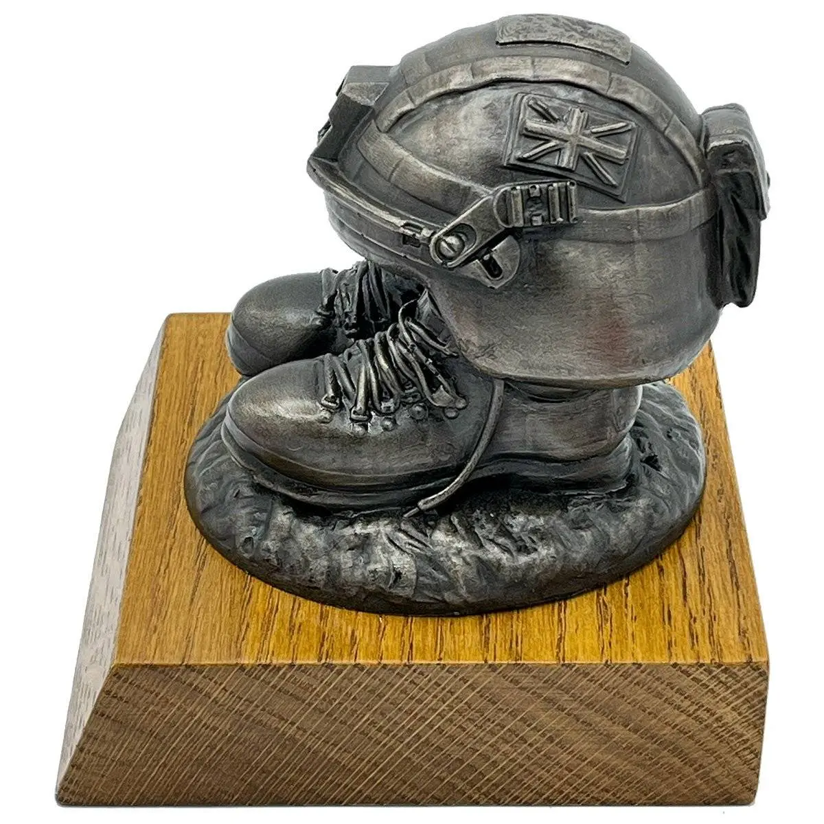 New 2023 Helmet and Boots Statue Bronze Resin - Image 2