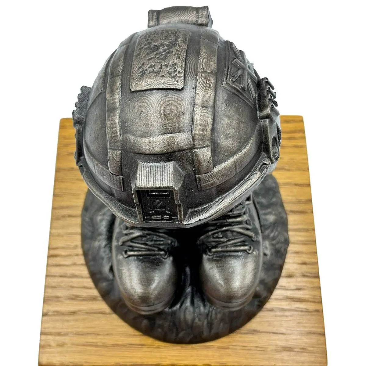 New 2023 Helmet and Boots Statue Bronze Resin - Image 3