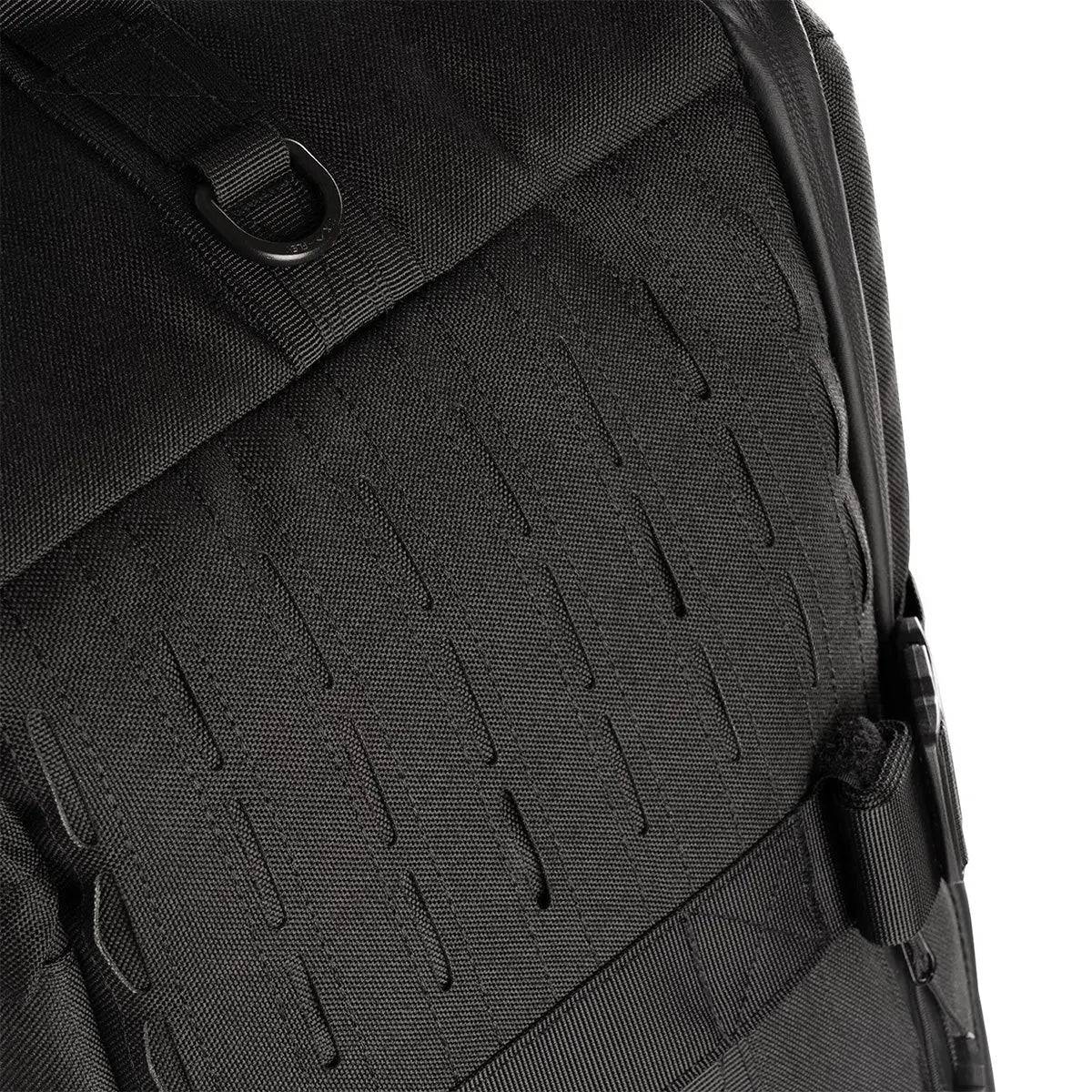 Stoirm 50L Black Duffel Bag - Image 11