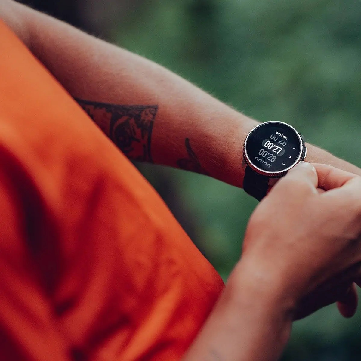 Suunto Race Titanium Charcoal GPS Watch - Image 6